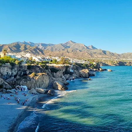 Luxurious Townhouse With View, 3 Terraces And Pool *