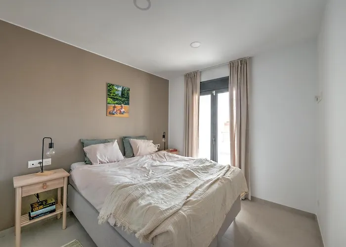 度假居 Luxurious Townhouse With View, 3 Terraces And Pool